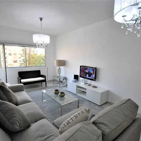 Gorgeous 3 Bedroom Next To Park Apartamento Limassol